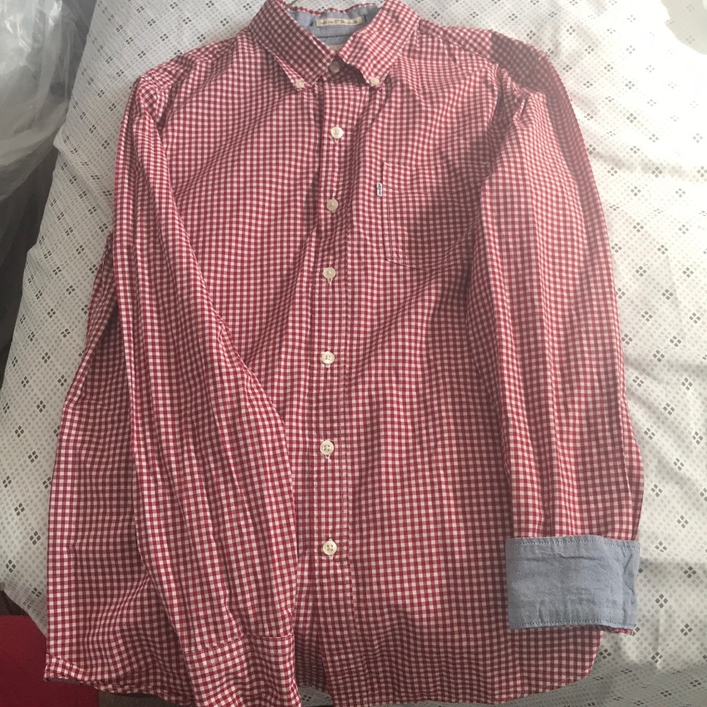 Levi’s long sleeve button up